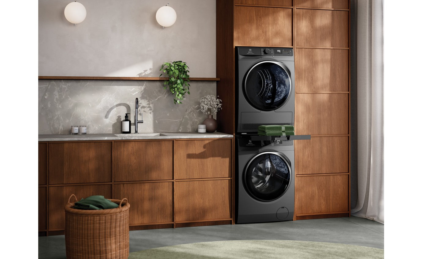 Electrolux 10kg UltimateCare 700 Front Load Washing Machine EWF1043R7SC