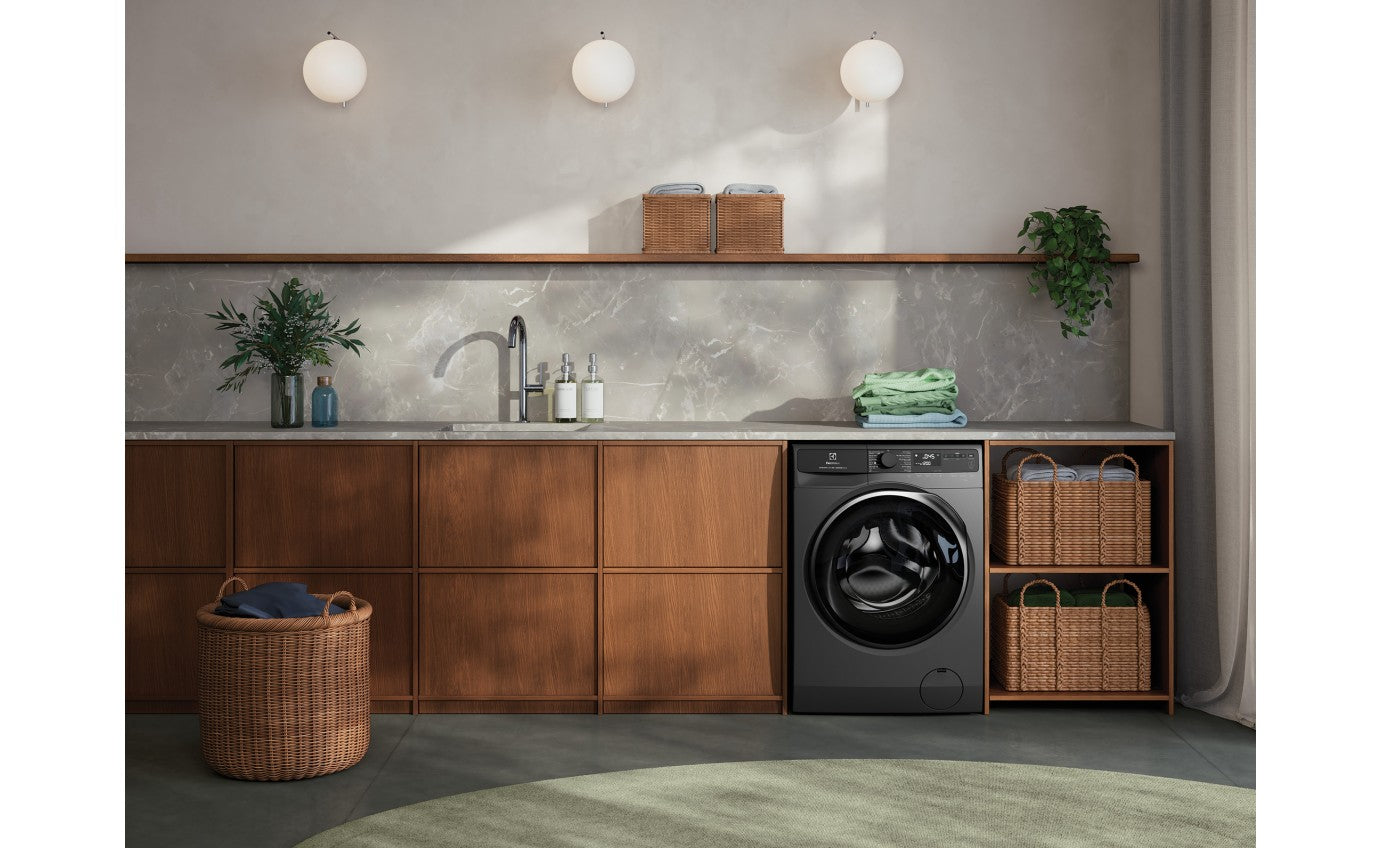 Electrolux 10kg UltimateCare 700 Front Load Washing Machine EWF1043R7SC