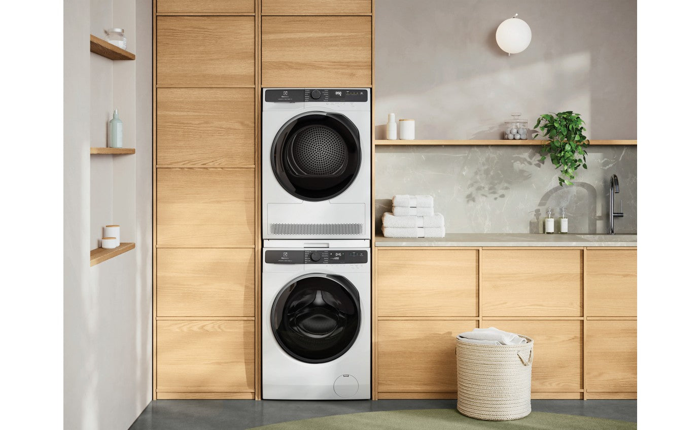 Electrolux 8kg UltimateCare 500 Front Load Washing Machine EWF8023P5WC
