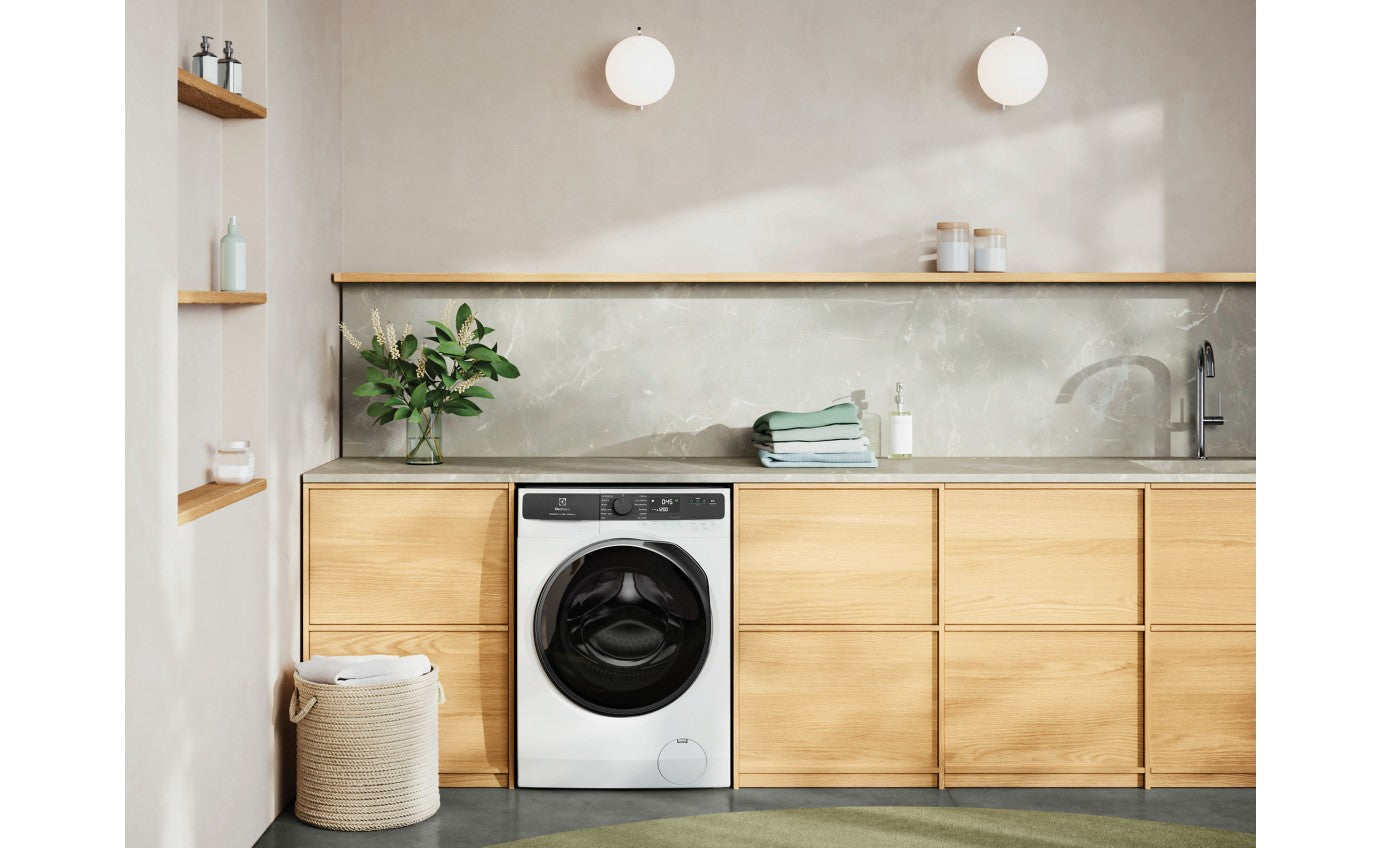 Electrolux 8kg UltimateCare 500 Front Load Washing Machine EWF8023P5WC