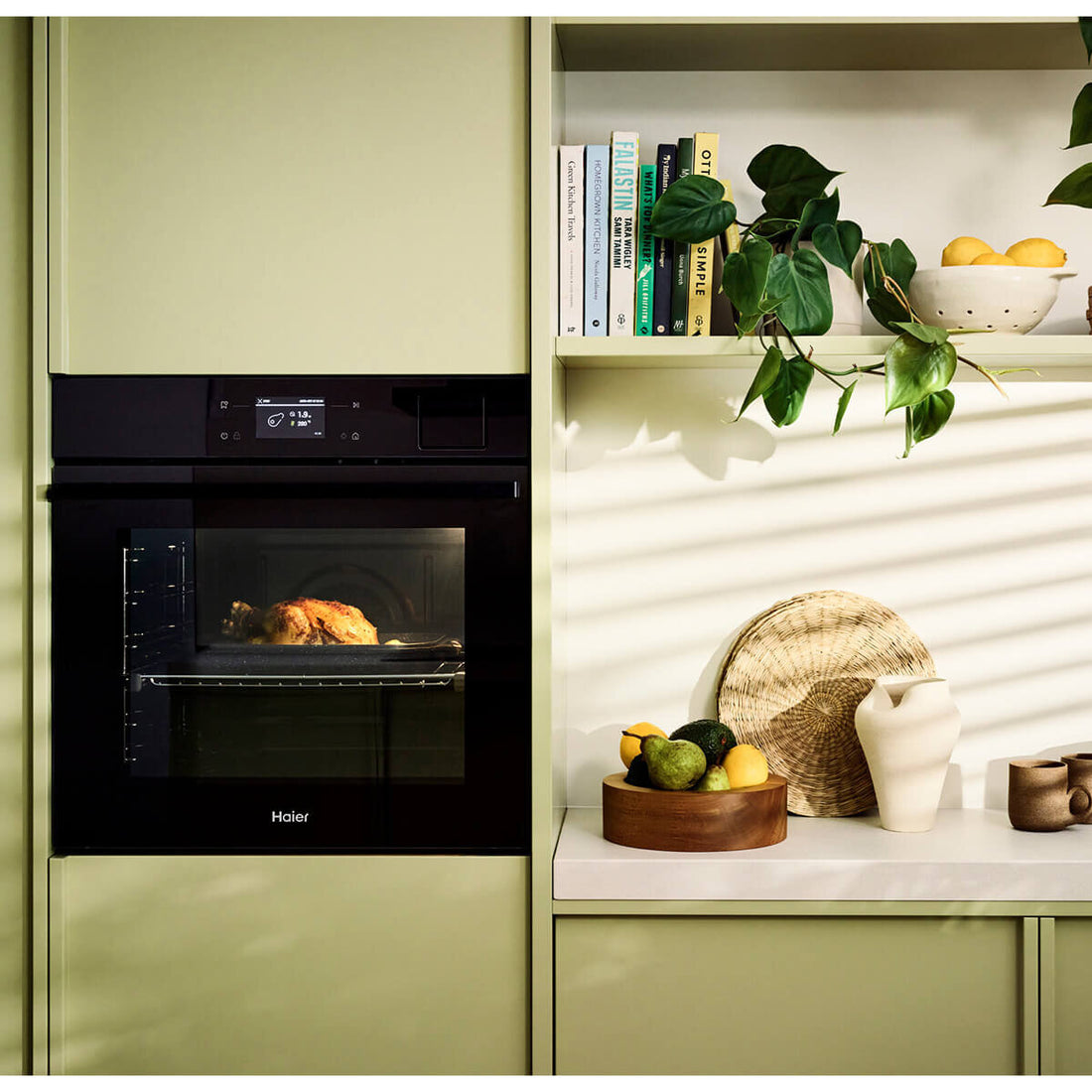 Haier 60cm 600 Series Built-in Oven with Air Fry & Steam Assist Black HWO60S25TTPB5